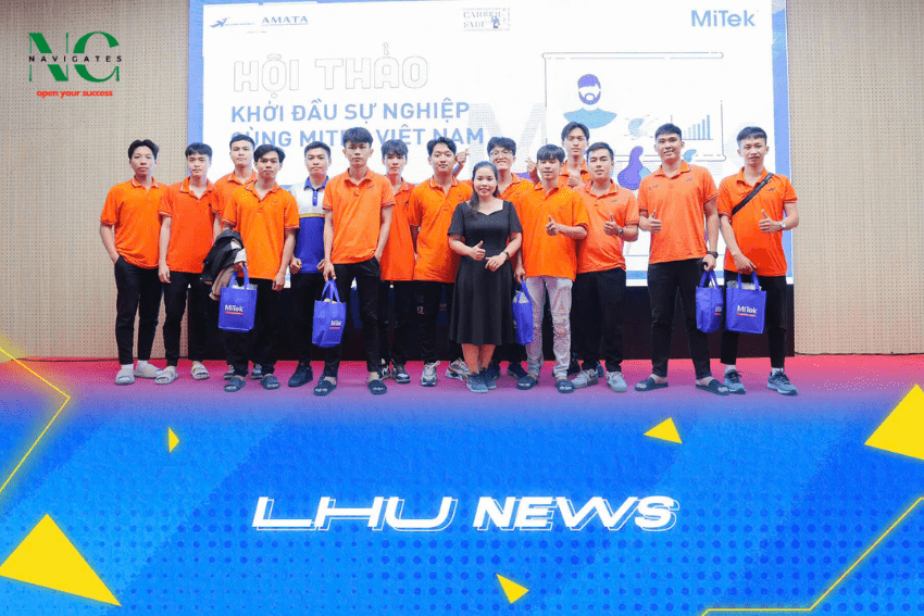 sinh viên LHU